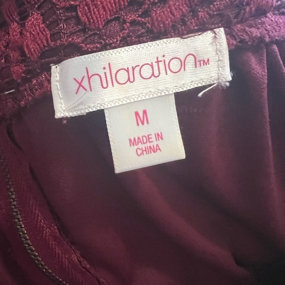 Xhiliration Medium Burgundy Red Lace Skirt Zip Holiday Formal Party - Picture 7 of 9